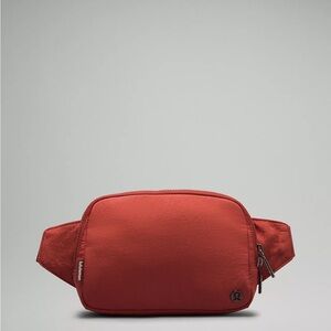 Lululemon Everywhere Belt Bag Large with Long Strap 2L- Magma